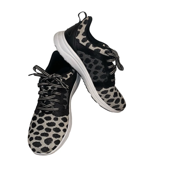 Women’s Animal Print Sneakers w/Memory Foam. - Picture 7 of 7